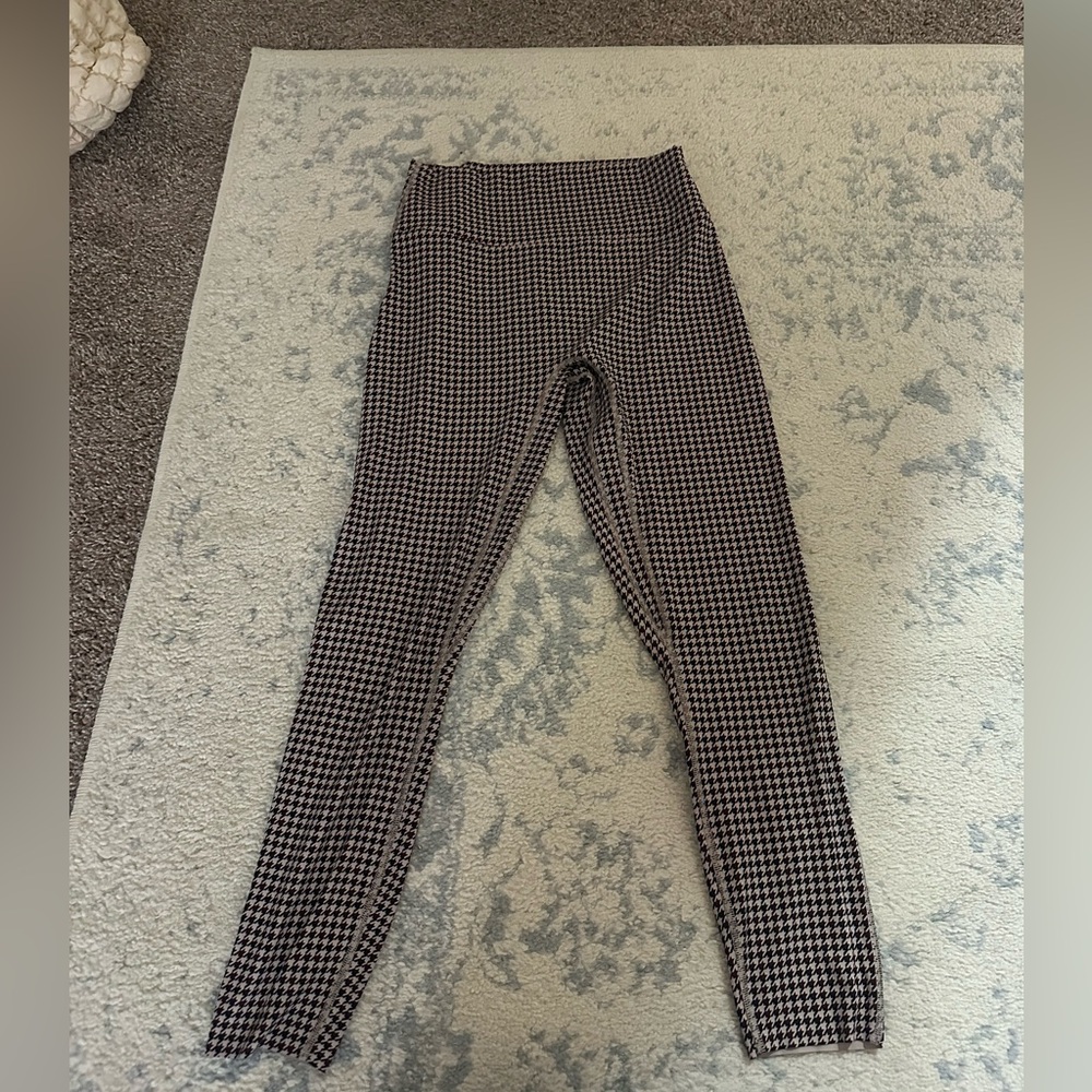 Maroon and White Houndstooth Leggings